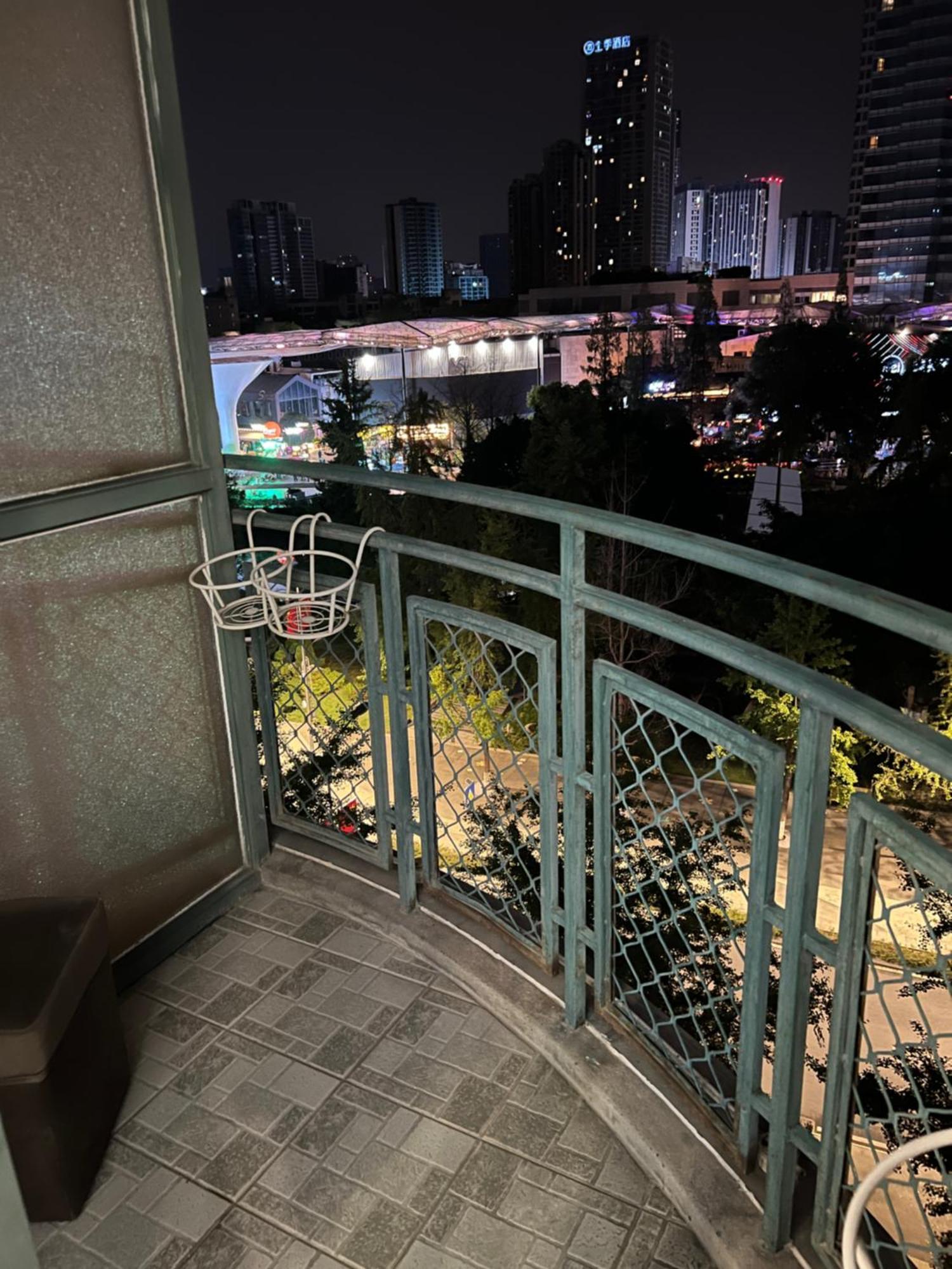 Moonlight Hotel Chengdu Extérieur photo